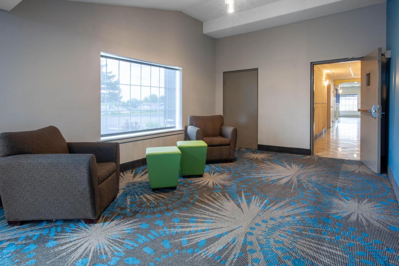Days By Wyndham Cedar Point 4*